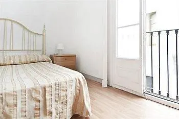 La Casa De Emilia Hotel Barcelona 2*,  Spain